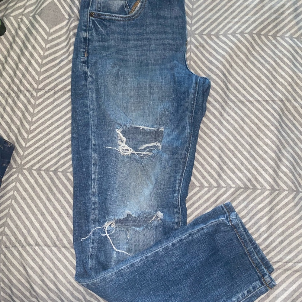 Mid rise relaxed skinny jeans